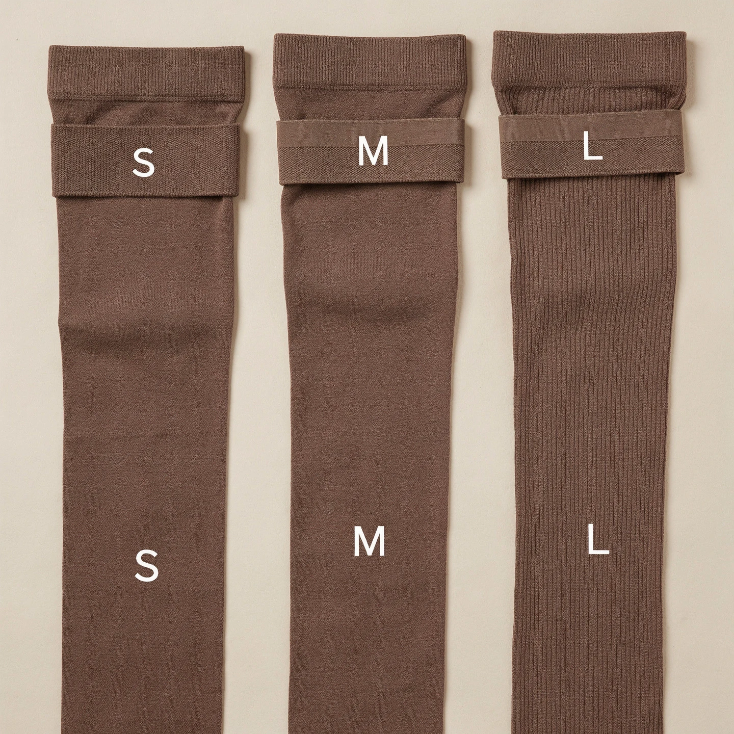 Czy pończochy samonośne można nosić do pasa? Jakie mają rozmiary?